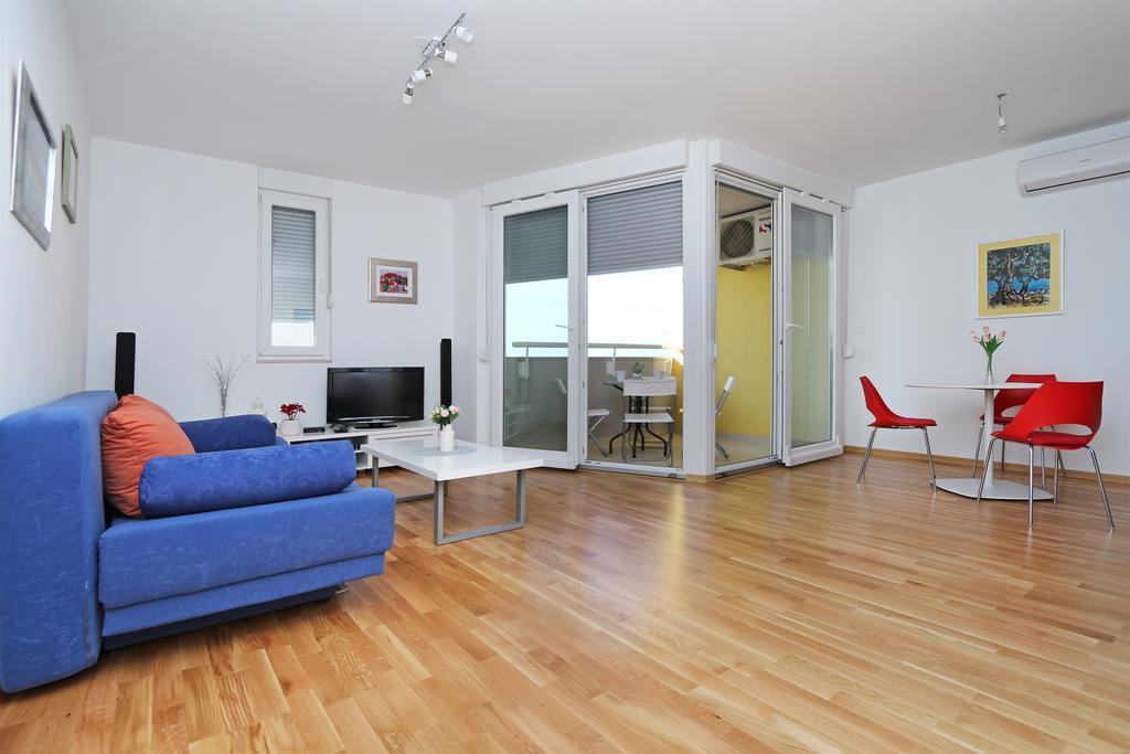 Antonijas Sunny Apartment Makarska Exteriör bild